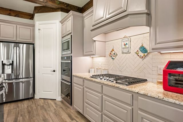 168 Tres Vista Drive, Decatur, TX 76234