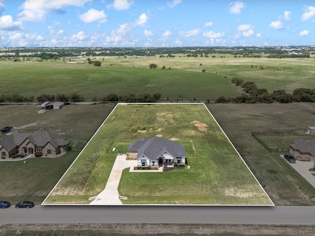 168 Tres Vista Drive, Decatur, TX 76234
