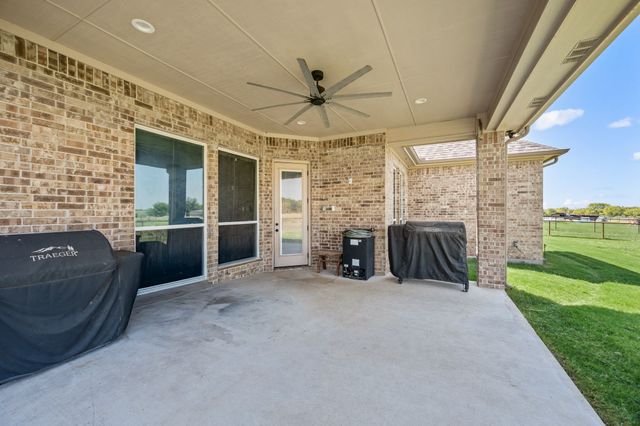 168 Tres Vista Drive, Decatur, TX 76234