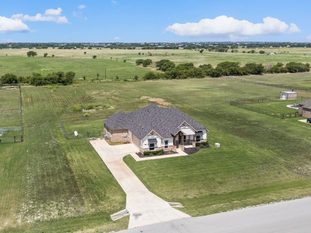 168 Tres Vista Drive, Decatur, TX 76234
