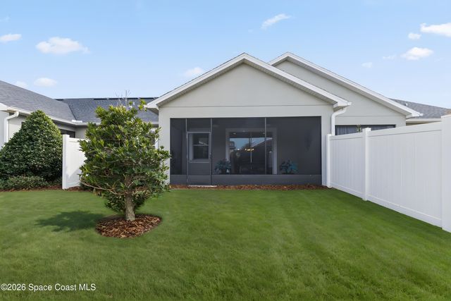 8263 Loren Cove Drive, Melbourne, FL 32940