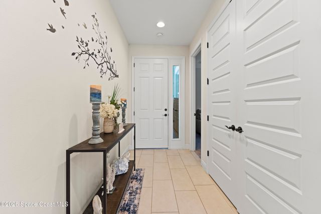 8263 Loren Cove Drive, Melbourne, FL 32940