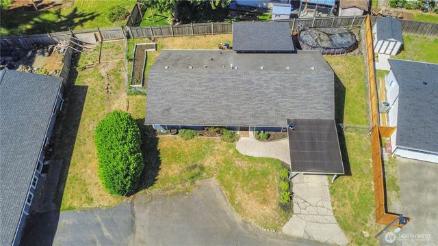 2616 Mt McKinley Court, Puyallup, WA 98374