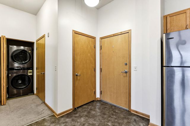2650 University Avenue W 307, Saint Paul, MN 55114