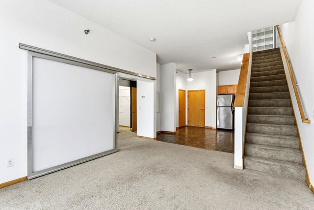 2650 University Avenue W 307, Saint Paul, MN 55114