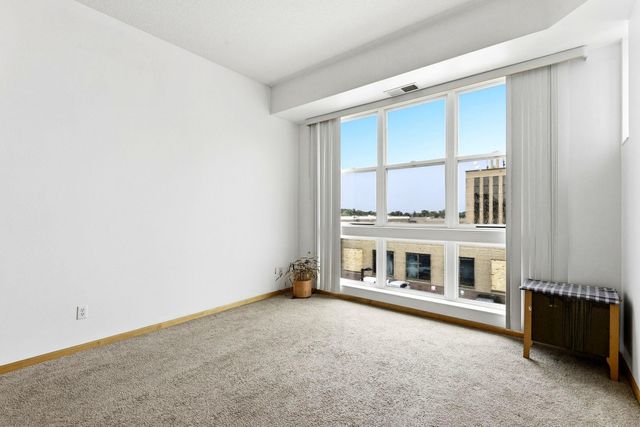 2650 University Avenue W 307, Saint Paul, MN 55114