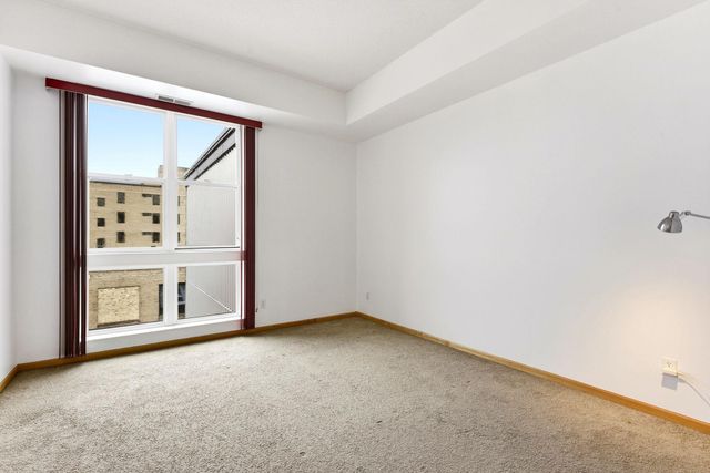 2650 University Avenue W 307, Saint Paul, MN 55114