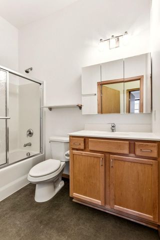 2650 University Avenue W 307, Saint Paul, MN 55114