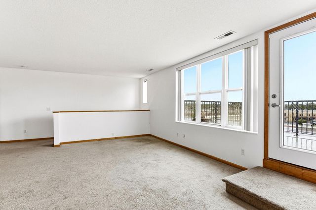 2650 University Avenue W 307, Saint Paul, MN 55114