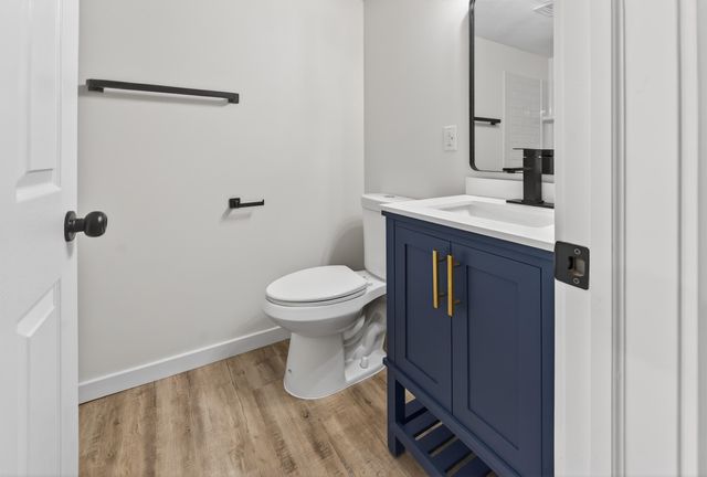 707 S Millwood Ave, Wichita, KS 67213