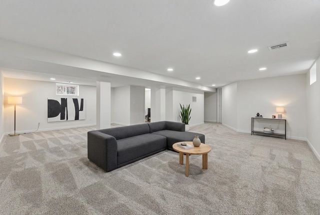 707 S Millwood Ave, Wichita, KS 67213