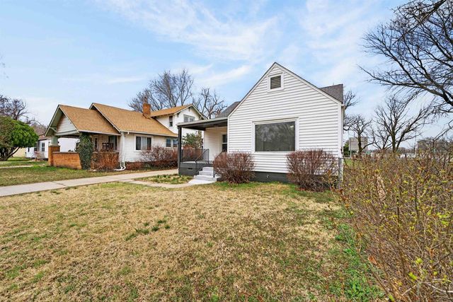 707 S Millwood Ave, Wichita, KS 67213