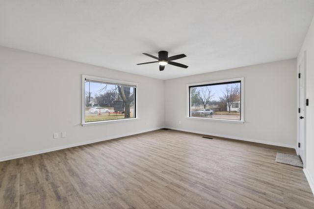 707 S Millwood Ave, Wichita, KS 67213