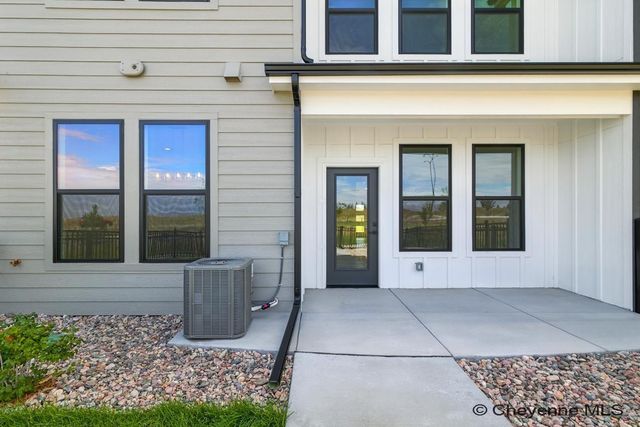 1426 BIG MEADOW DR, Cheyenne, WY 82007