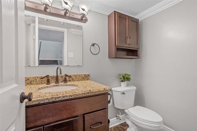 2342 Lake St Street, Lake Charles, LA 70601