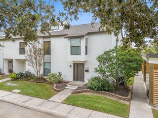 2342 Lake St Street, Lake Charles, LA 70601