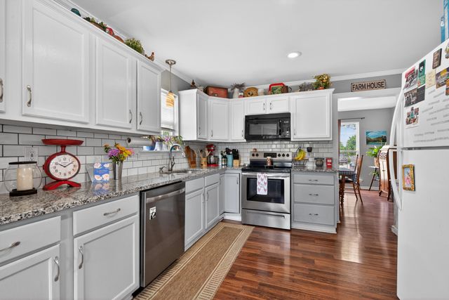 424 Southbrook Drive, Nicholasville, KY 40356