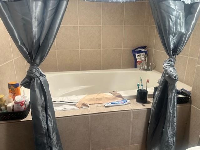 4349 CASTLE HEIGHTS DR, Memphis, TN 38141