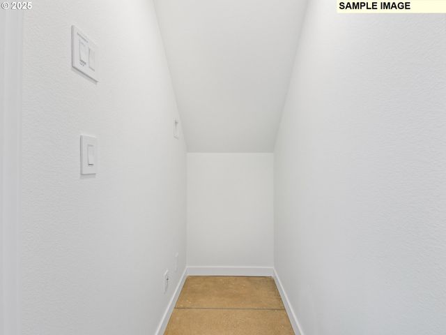 4090 Ne Prescott St C, Portland, OR 97211