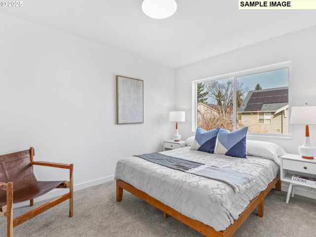 4090 Ne Prescott St C, Portland, OR 97211