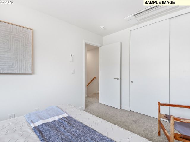 4090 Ne Prescott St C, Portland, OR 97211