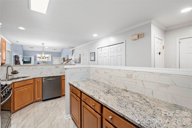 806 Rock Lake Glen, Fort Mill, SC 29715