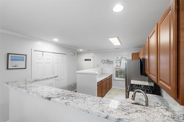 806 Rock Lake Glen, Fort Mill, SC 29715