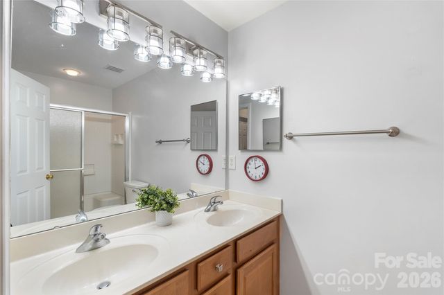 806 Rock Lake Glen, Fort Mill, SC 29715