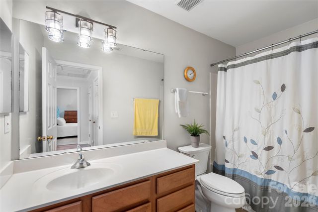 806 Rock Lake Glen, Fort Mill, SC 29715