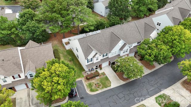 806 Rock Lake Glen, Fort Mill, SC 29715