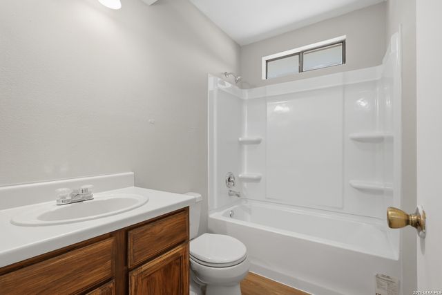 1377 LAURIE DR, Canyon Lake, TX 78133