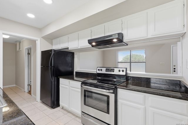 1377 LAURIE DR, Canyon Lake, TX 78133