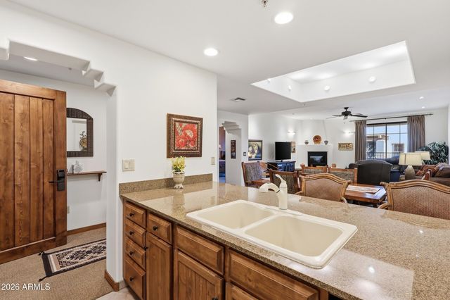 36601 N MULE TRAIN Road C33, Carefree, AZ 85377