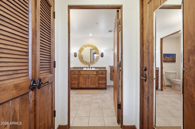 36601 N MULE TRAIN Road C33, Carefree, AZ 85377