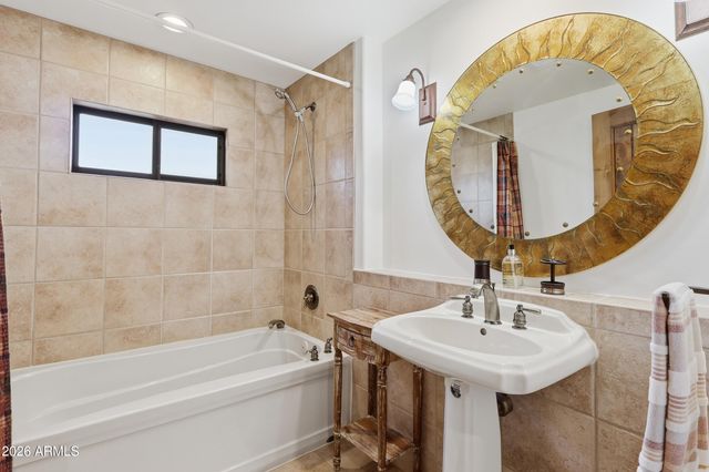 36601 N MULE TRAIN Road C33, Carefree, AZ 85377