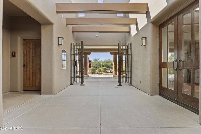 36601 N MULE TRAIN Road C33, Carefree, AZ 85377