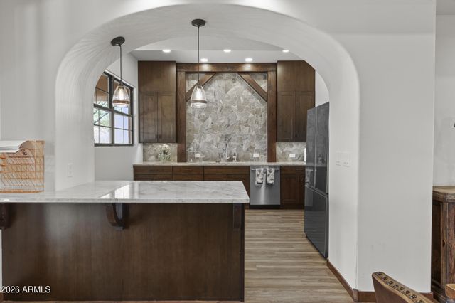 36601 N MULE TRAIN Road C33, Carefree, AZ 85377