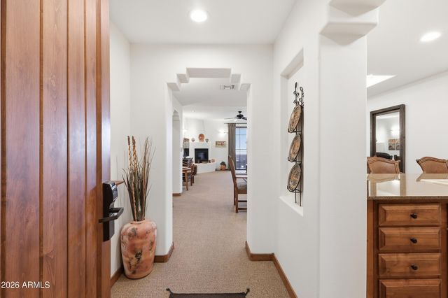 36601 N MULE TRAIN Road C33, Carefree, AZ 85377