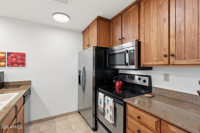 36601 N MULE TRAIN Road C33, Carefree, AZ 85377