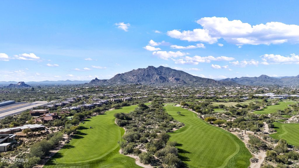 36601 N MULE TRAIN Road C33, Carefree, AZ 85377