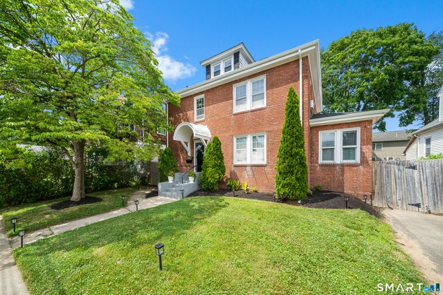34 Selldan Street, West Hartford, CT 06110