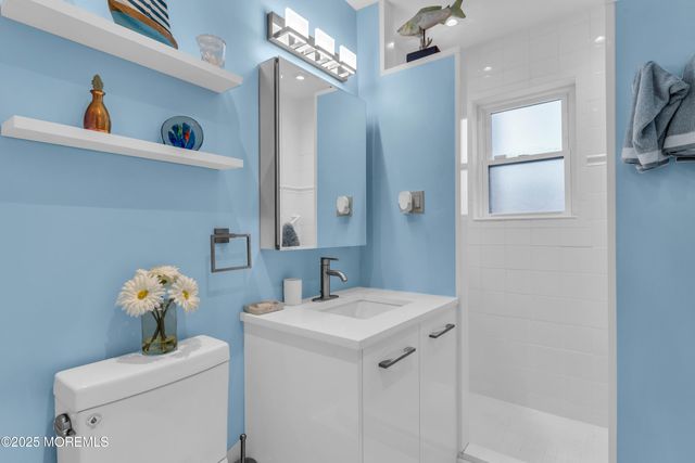 149 Wharfside Drive 705, Monmouth Beach, NJ 07750