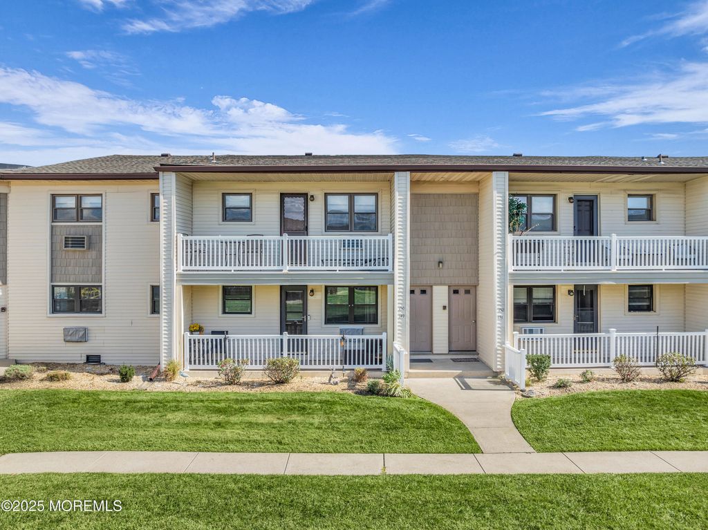 149 Wharfside Drive 705, Monmouth Beach, NJ 07750