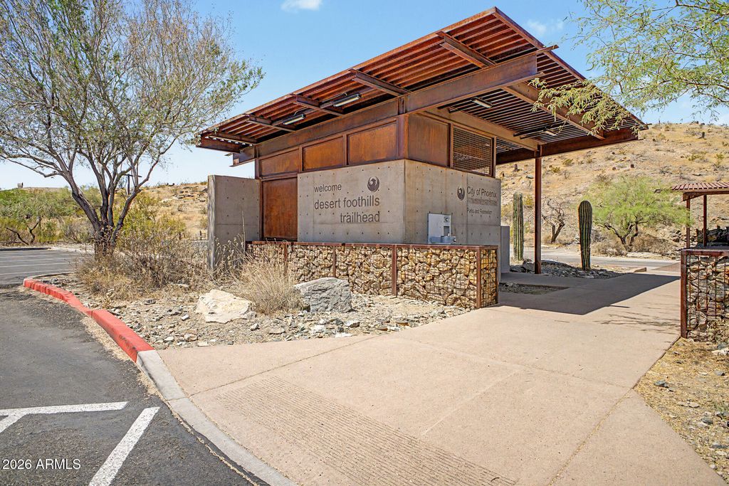 Image 50 of property listing at 1024 E FRYE Road 1065, Phoenix, AZ 85048