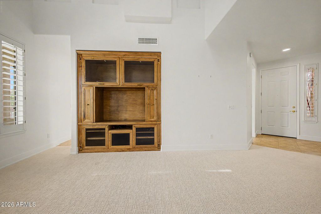 Image 7 of property listing at 1024 E FRYE Road 1065, Phoenix, AZ 85048