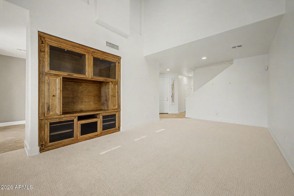 Image 8 of property listing at 1024 E FRYE Road 1065, Phoenix, AZ 85048