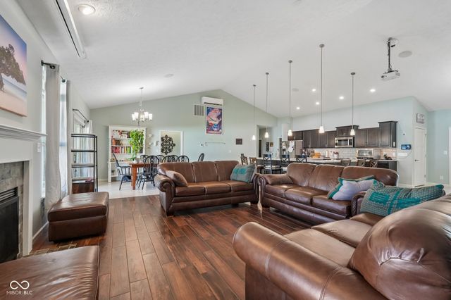 806 Foxglove Court, Lebanon, IN 46052