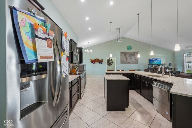 806 Foxglove Court, Lebanon, IN 46052