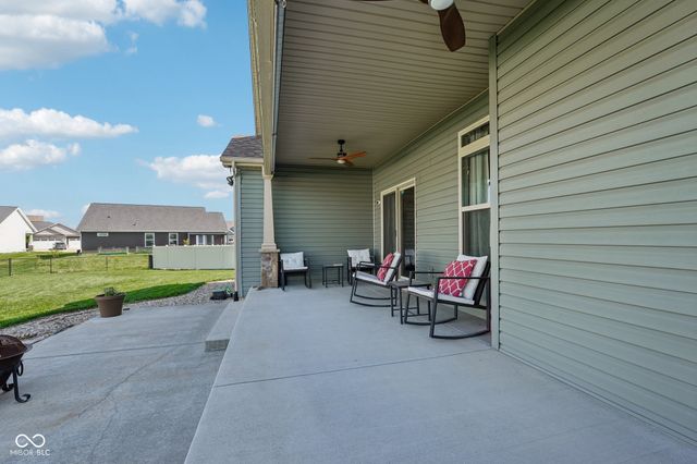 806 Foxglove Court, Lebanon, IN 46052