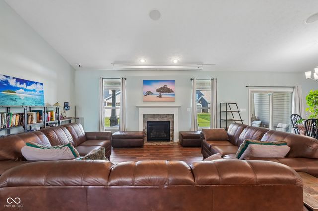 806 Foxglove Court, Lebanon, IN 46052